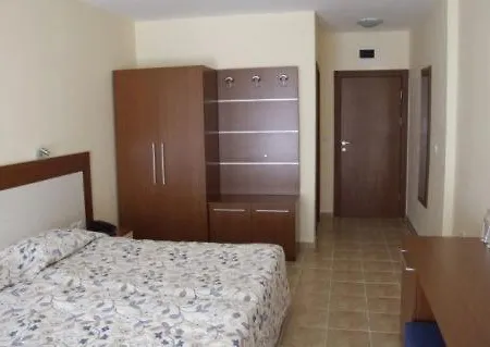 Aqua Dolphin Beach 3* Ravda